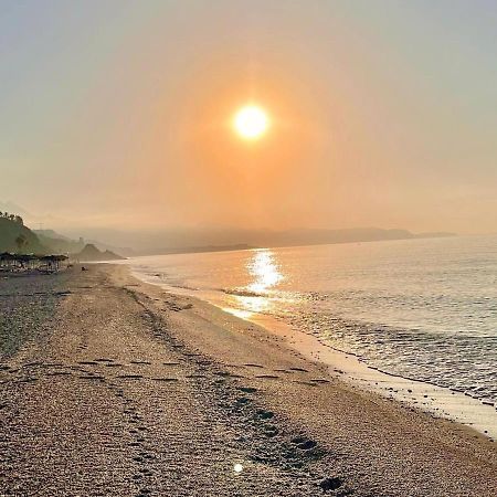 Apartmán Escapada Familiar En Torrox Costa A 100M De La Playa, Vistas Al Mar Y Parking Gratis Exteriér fotografie